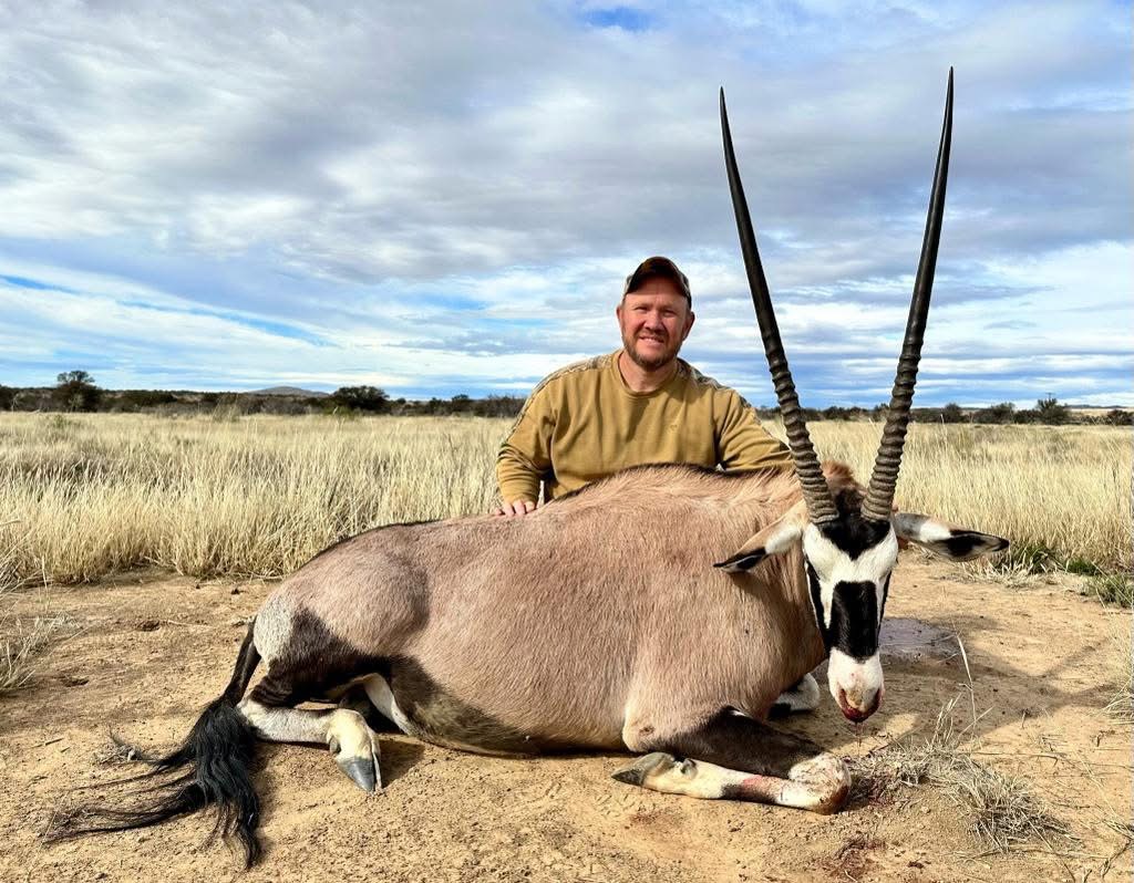 gemsbuck hunt in south africa